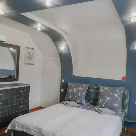 фенікс * Jaremtsche