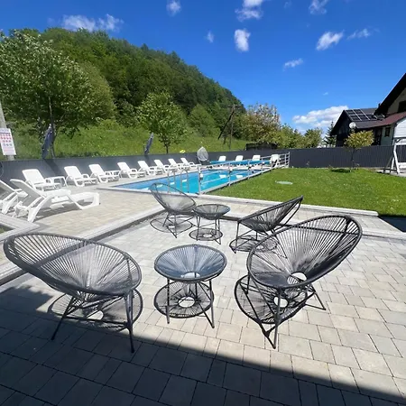 фенікс Gasthof Jaremtsche