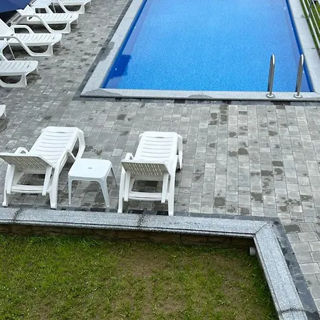 фенікс 게스트하우스